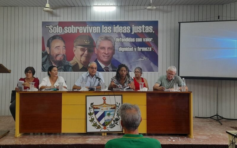 Dirigente comunista Yumil Rodríguez Fernández
